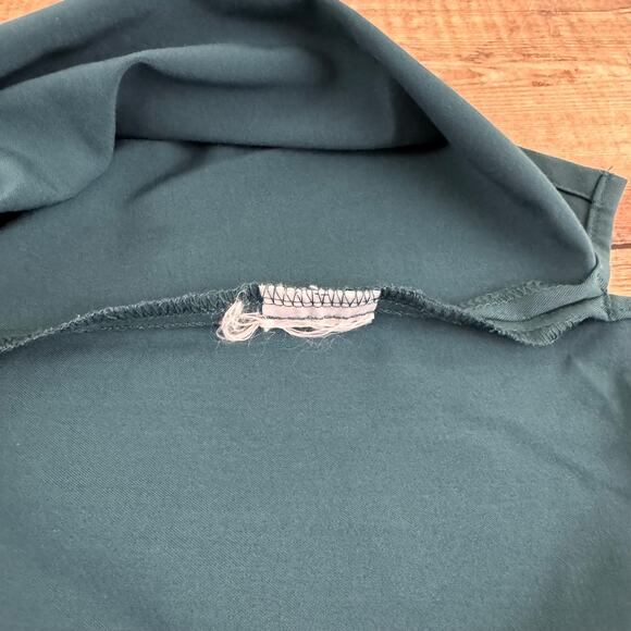 FIGS Catarina Scrub Top Womens XS Teal 1 Pocket Medical Short Sleeve V Neck a - Picture 4 of 6